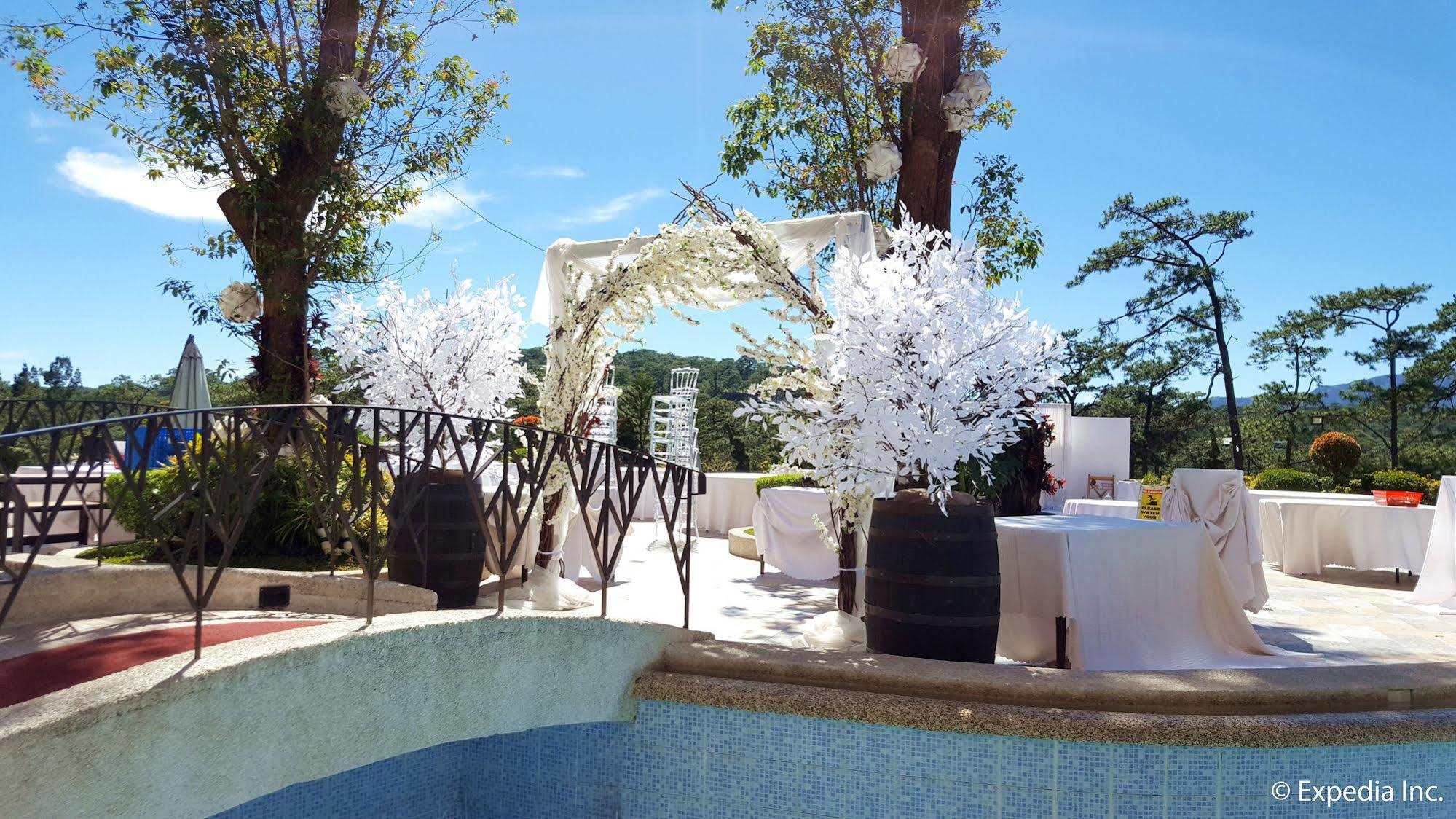 באגויו Newtown Plaza Hotel מראה חיצוני תמונה