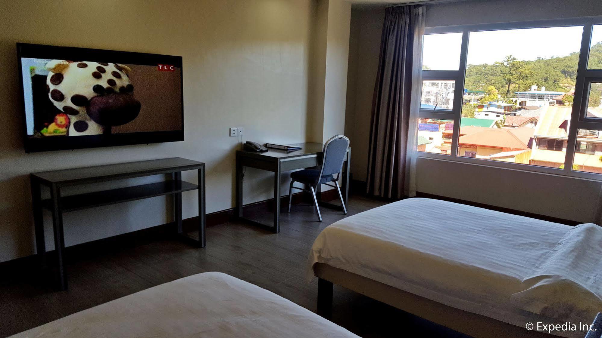 באגויו Newtown Plaza Hotel מראה חיצוני תמונה