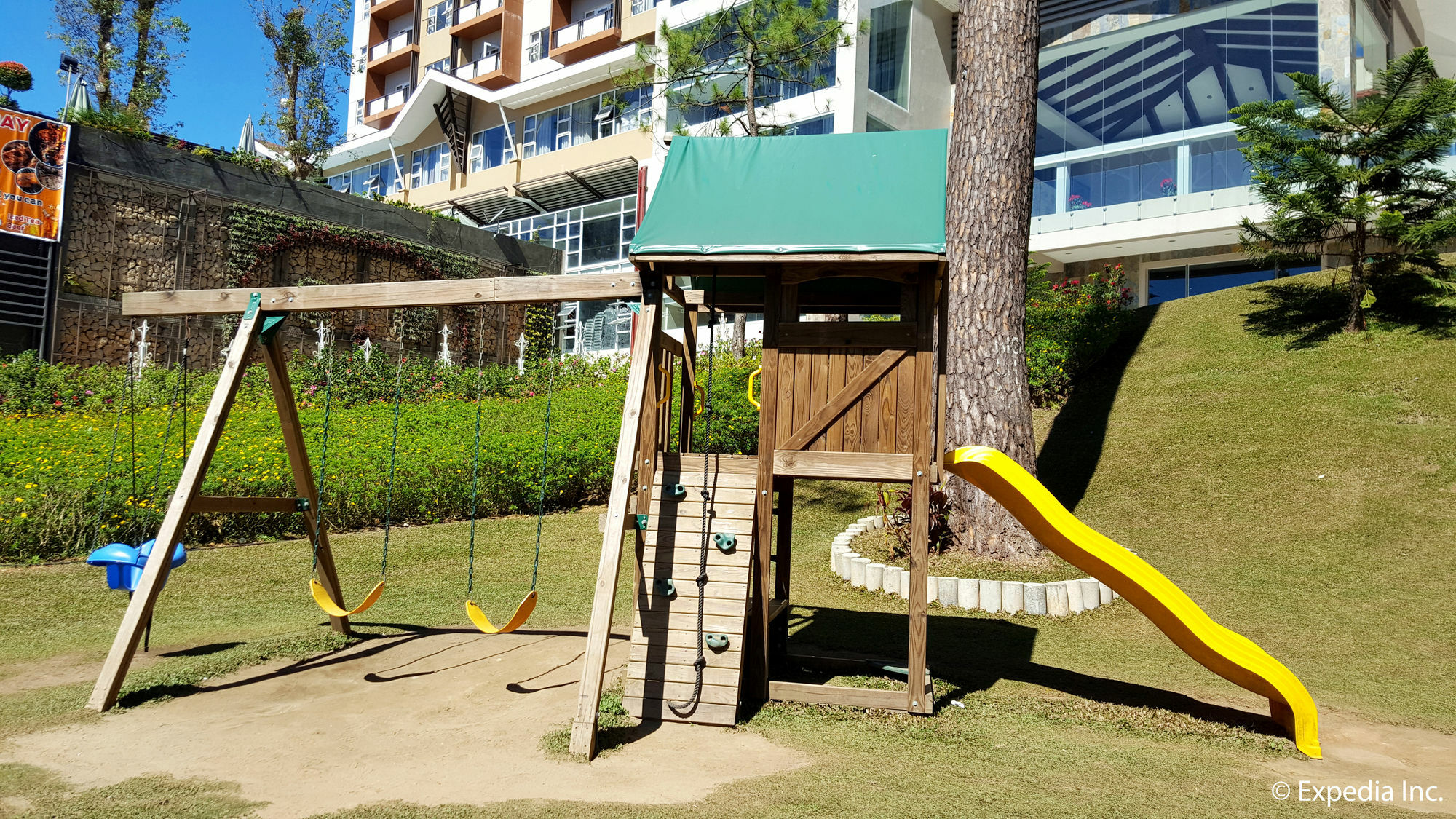 באגויו Newtown Plaza Hotel מראה חיצוני תמונה